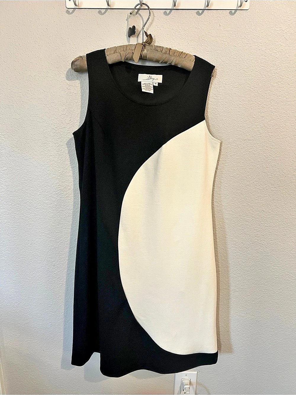 Donna Morgan Color Block Mini Dress Size 12